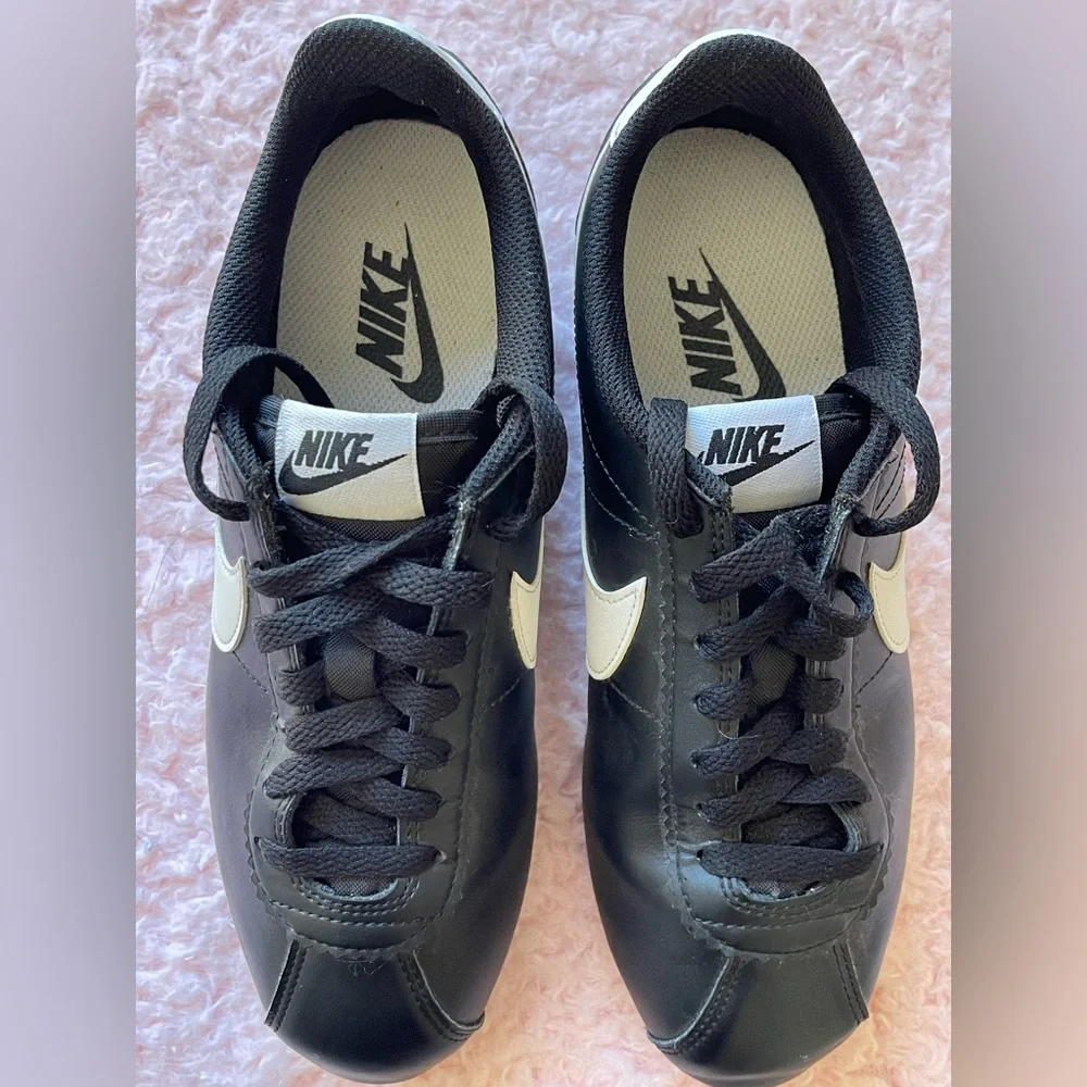 Nike Cortez Basic Leather Women’s Size 7.5 Black White 807471-010 no box - Picture 4 of 11
